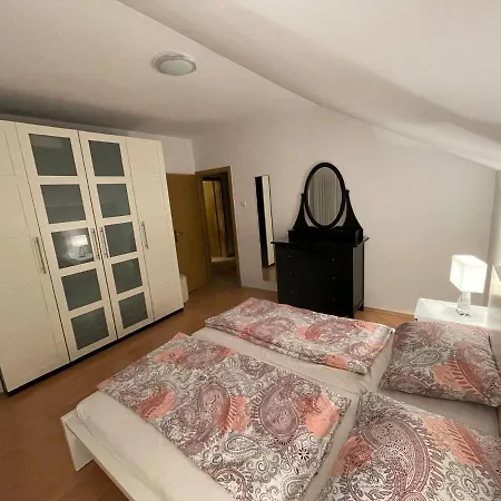 Tole 2 With Heated Pool Apartment