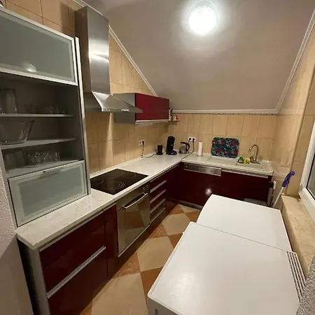 아파트 Tole 2 With Heated Pool