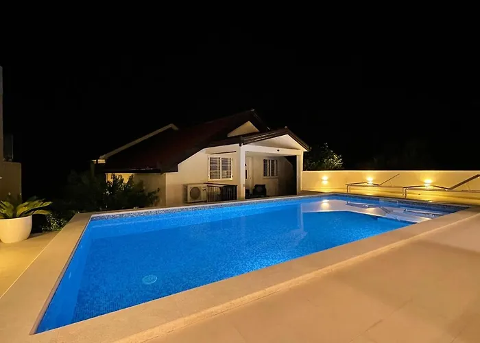 Tole 2 With Heated Pool 公寓 波达卡