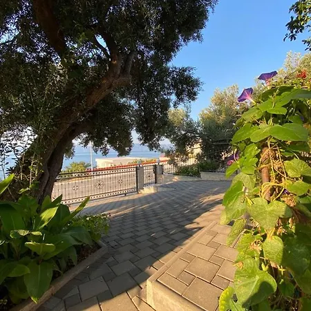 Apartamento Tole 2 With Heated Pool